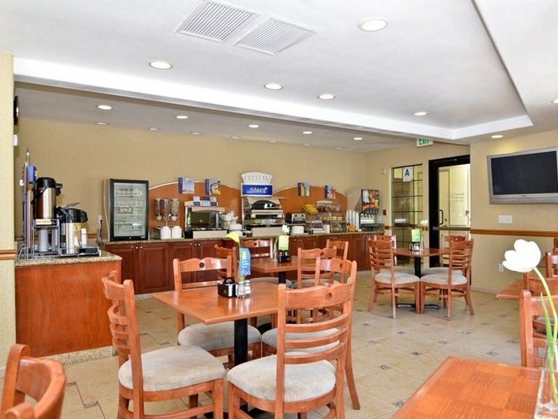 Holiday Inn Express Mira Mesa San Diego By Ihg Extérieur photo